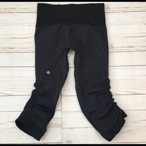 Lululemon In The Flow Crop II Leggings
